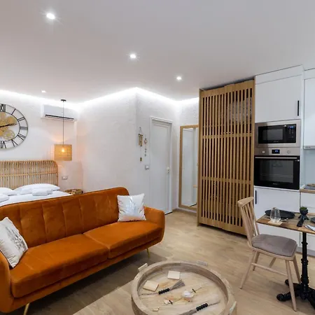 לינה וארוחת בוקר Boho טיראנה